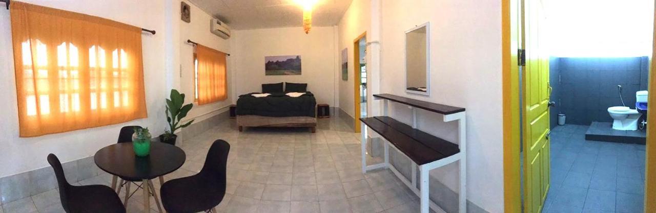 Bamboo Hostel Thakhek Zewnętrze zdjęcie